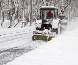 Snerydning er essentielt i vinterhalvåret